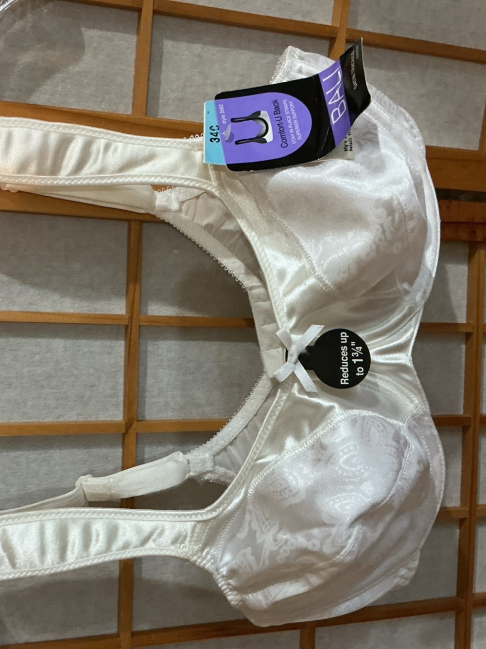 NEW BALI BRA SATIN TRACINGS MINIMIZER